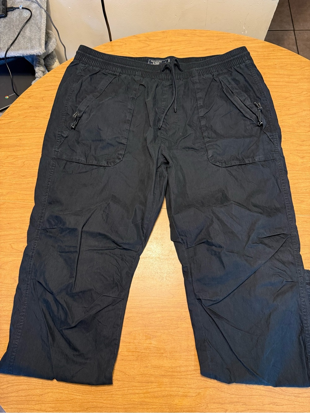Abercrombie Fitch Cargo